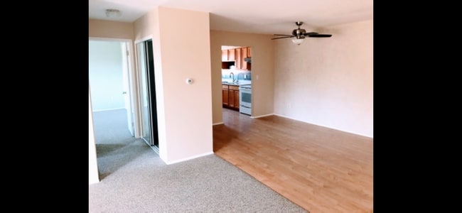 Photo - 1924 Axtell Dr Unit #5