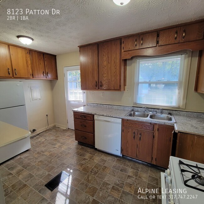 2 Bedroom Lawrence Home House Rental in Lawrence, IN