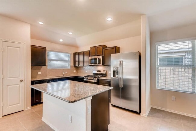 Photo - 121 Andesite Trl