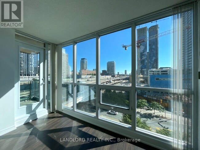 Photo - 16 Yonge St Unit 605