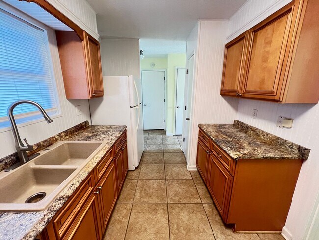 Photo - Furnished NMB Three-Bedroom Townhome is less than one mile from the Beach! Available Now!