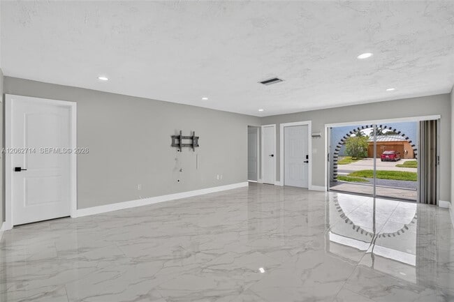 Photo - 9531 NW 20th Pl
