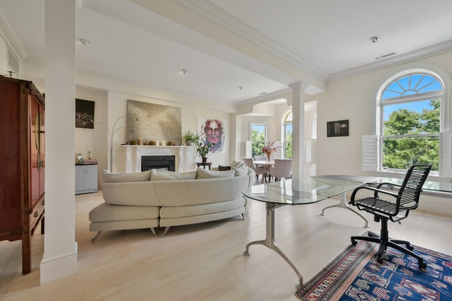 Photo - 294 Commonwealth Ave Unit 2