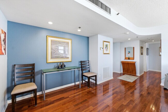 Photo - 1361 S Ocean Blvd Unidad 808