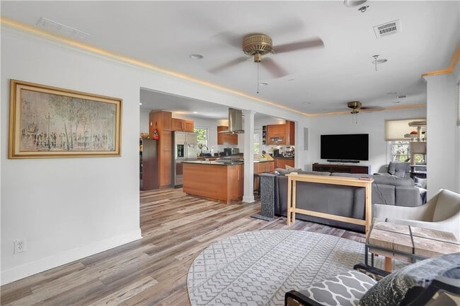 Photo - 1984 Mcjenkin Dr NE