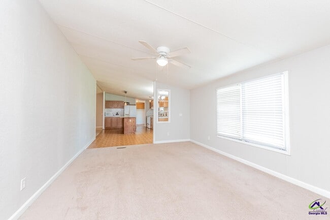 Photo - 137 Shamrock Cir