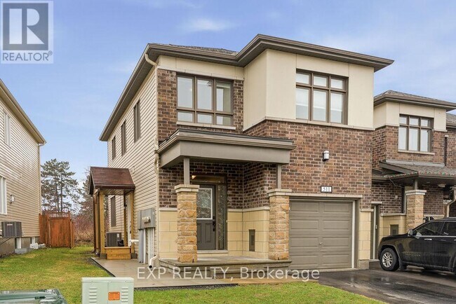 Photo - 511 Parade Dr