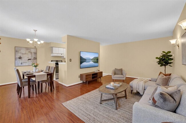 Photo - 107 Nottingham Rd Unit D