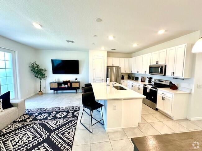 Building Photo - Townhome for rent with garage in Champions...