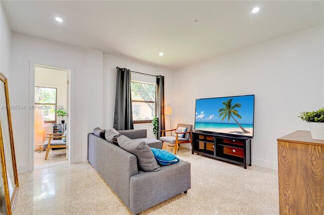 Photo - 234 NE 111th St Unit 1