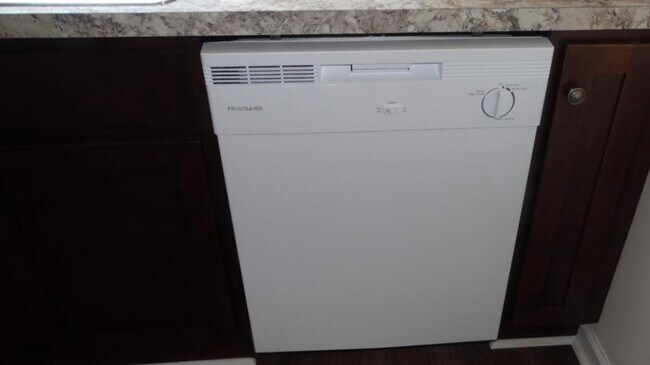 Photo - 110 E 30th St