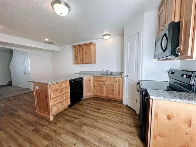 Photo - 2460 W 450 N