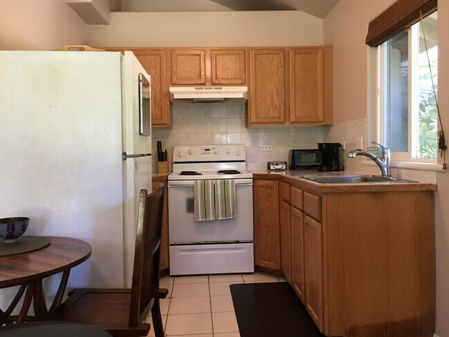 Photo - 2125 Awihi Pl