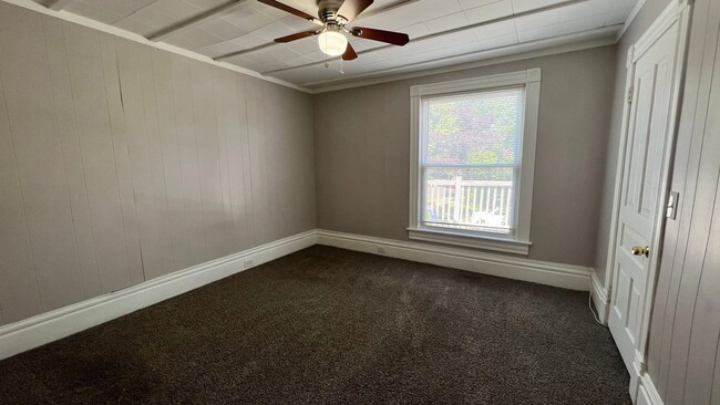 Photo - 1045-1047 Alpine NW Unit 1047 Alpine NW, Apt 2