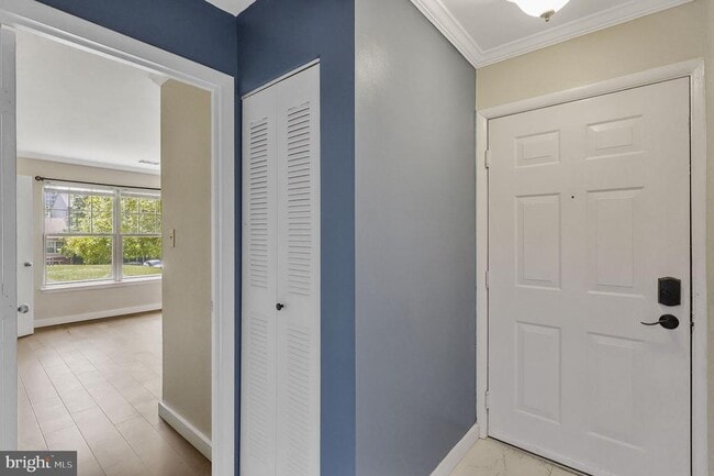 Photo - 1725 Ascot Way Unit 1725B