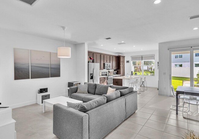 Photo - 556 Sanderling Cir