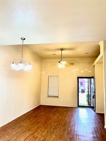 Photo - 3109 Lenway St