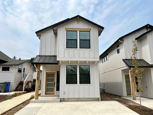 Building Photo - 9909 NE 46th Ct Rental