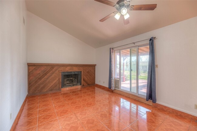 Photo - 25634 Chestnut Ln