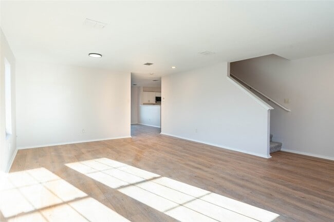 Photo - 14108 Silkwood Dr