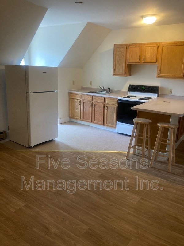 Photo - 55 S Union St