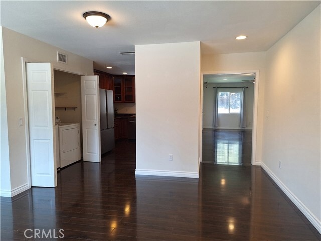 Photo - 2541 Gardi St