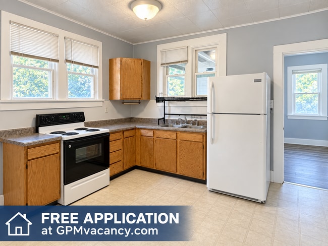 905 W Main St