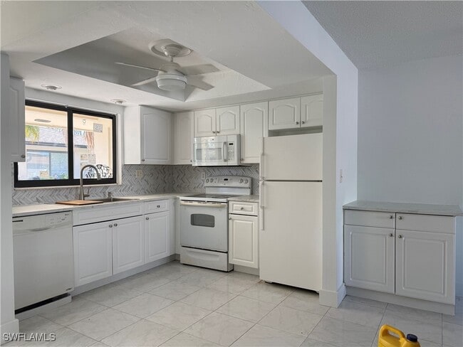 Photo - 3318 Del Prado Blvd S