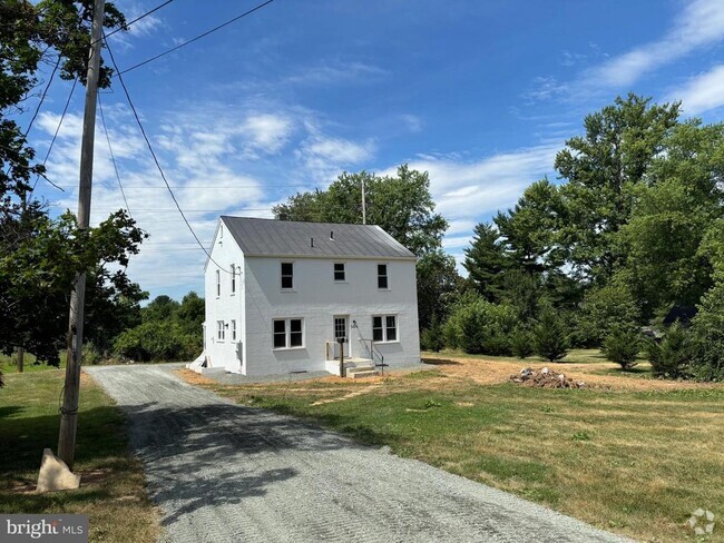 Building Photo - 504 S Church St Rental