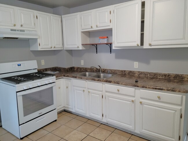 Photo - 1133 Beech St Unit 1