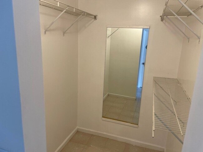 Photo - 2 Bedroom, 1 Bath Condo in Virginia Beach