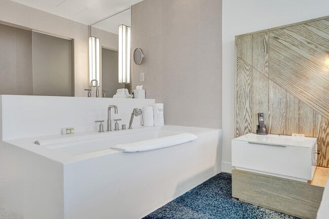 Photo - 3101 Bayshore Dr Unit 705