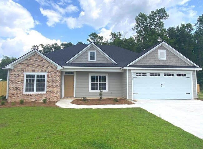 Building Photo - Spacious 4BR/2BA Home with Open Floor Plan, Granite Kitchen & Privacy Fence in Valdosta