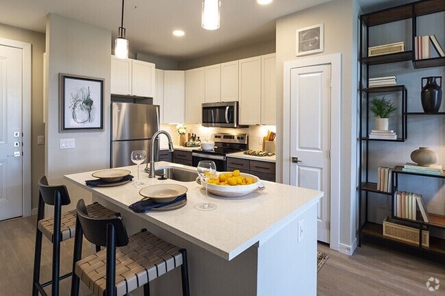 Building Photo - Get 4 Weeks Free & Pay Just $99 in Fees! Unit TM1 Rental