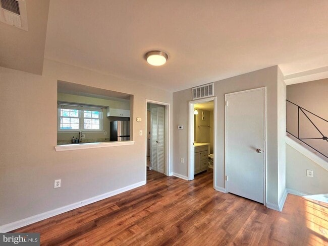 Photo - 2510 N Dearing St