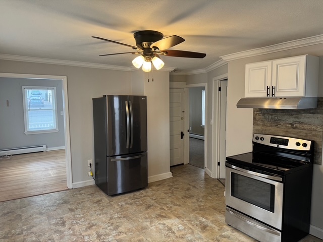 Kitchen - 105 New St Townhome