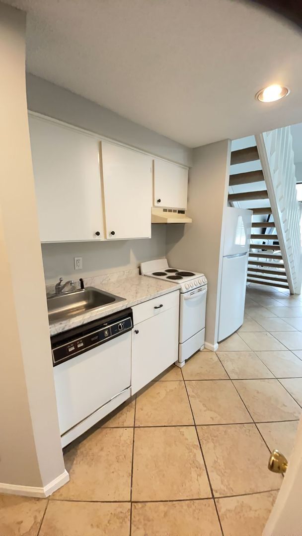 Photo - 1 Bedroom loft condo located in North Myrtle Beach Golf and Tennis.