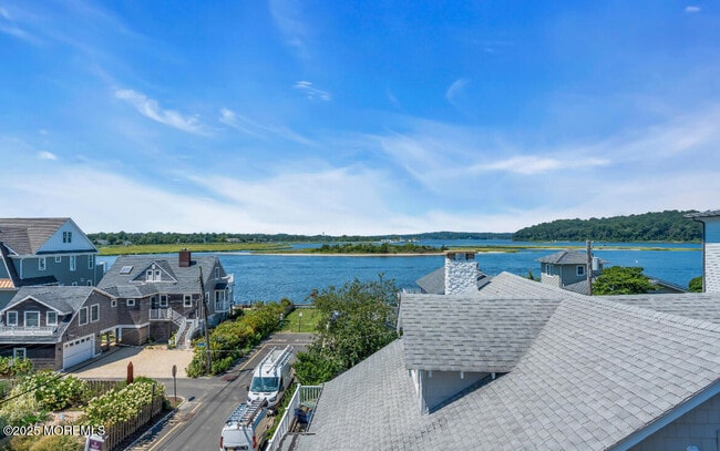 5 Shrewsbury Way