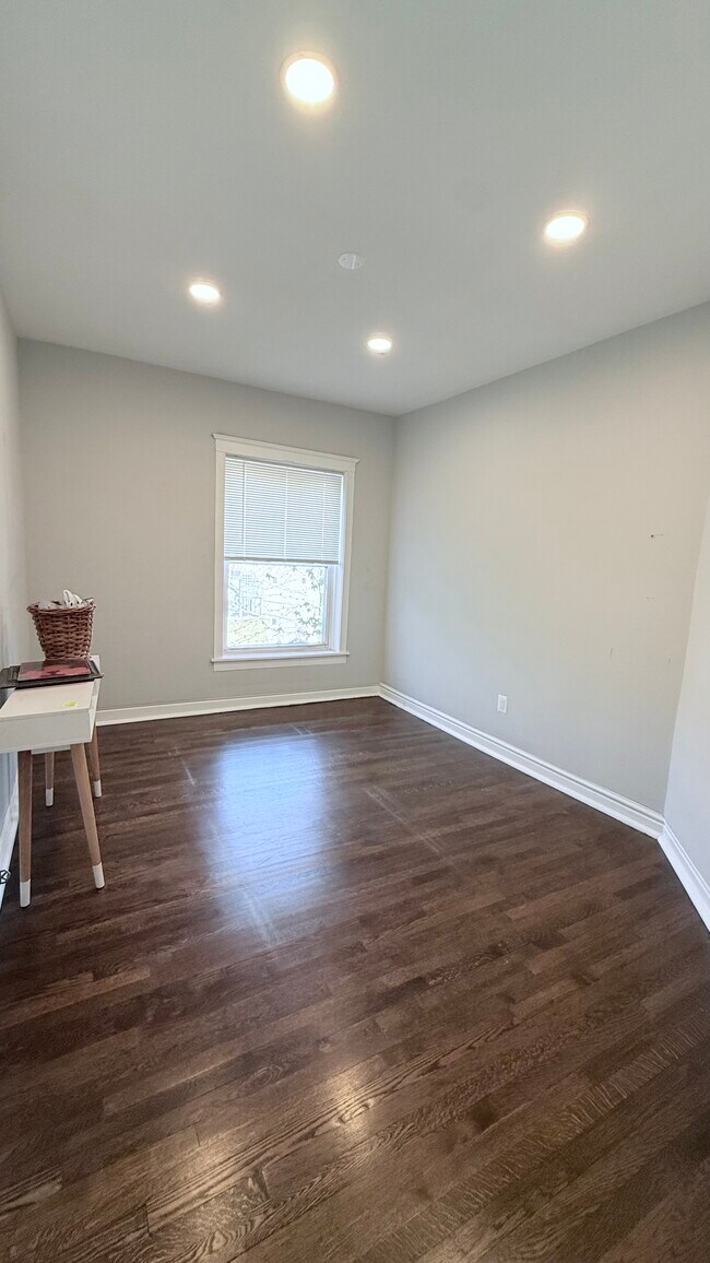 Photo - 3767 N Southport Ave Unidad 3