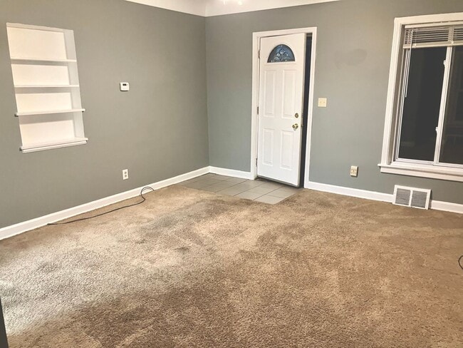 Photo - CHARMING DUPLEX HOME FOR LEASE IN WESTLAND!