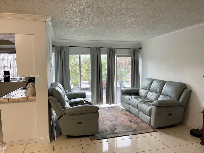 Photo - 9301 SW 4th St Unidad 224C