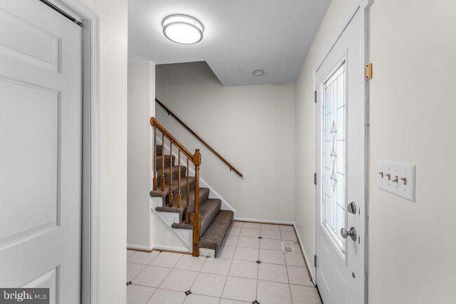 Photo - 8009 Frontier Dr