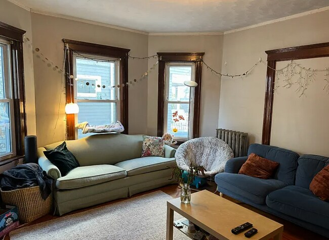 Photo - 183 College Ave Apartments Unit 1