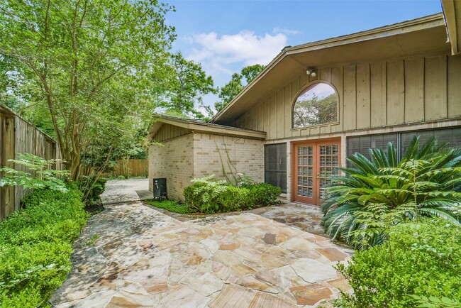 Photo - 5147 Beechnut St