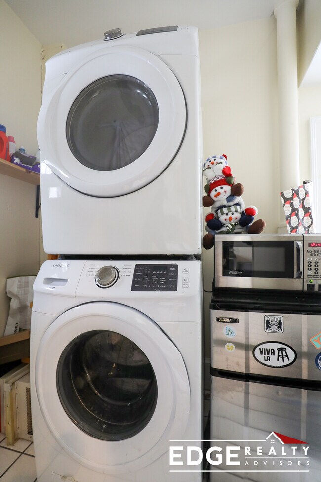 Photo - 10 Woodmont St