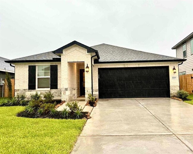 Photo - 6603 Kentfield Dr Casa