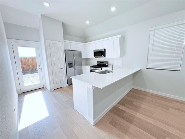 Photo - 401 Green Gables Dr