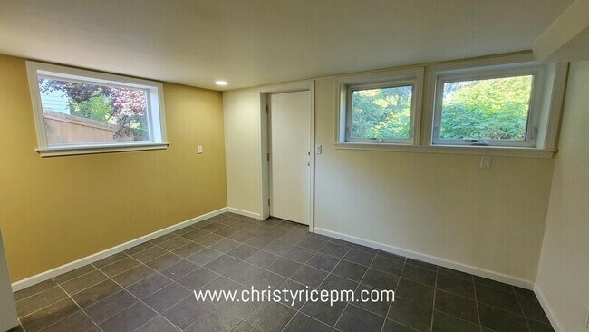 Photo - 1419 108th Ave SE