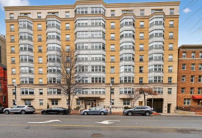 Building Photo - 2 bed, 2 bath Condo at The Eleven, Logan Circle