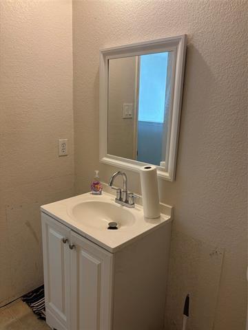 Photo - 509 Roundrock Ln